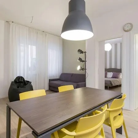 Apartment Verona's Behind The Arena *